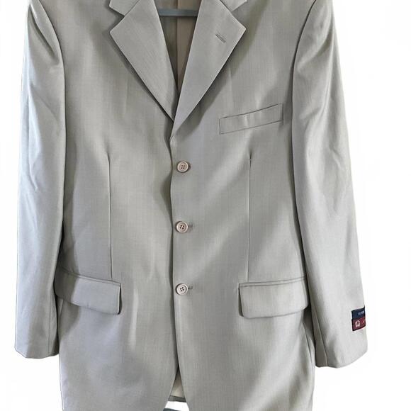 Men’s 2pc Khaki Suit 42/44L NWT